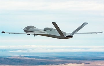 В США провели уникальные испытания беспилотного реактивного дрона MQ-20 Avenger