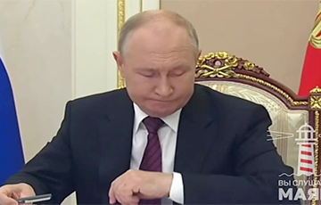Не просто перепутал руки: Путин опозорился с часами еще раз