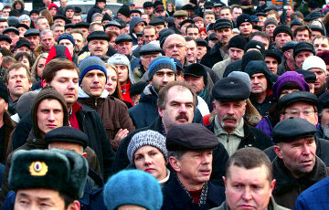 Минтруд РФ: 230 тысяч россиян лишатся работы в ближайшие месяцы