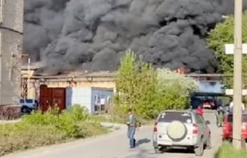 Крупный пожар в Московии: в Новосибирской области пылает химзавод