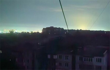 СМИ: В части Санкт-Петербурга пропал свет после «хлопка»