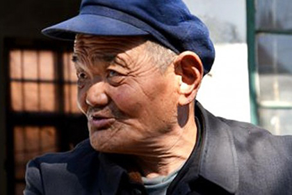 В Китае пенсионер устроил родственникам проверку собственными похоронами