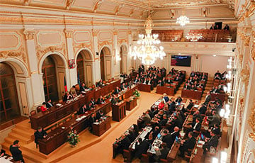 Стали известны первые результаты выборов в парламент Чехии