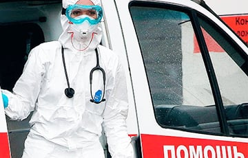 «Вы с другой планеты? Это нереально»: белорусы не могут похоронить умерших от коронавируса