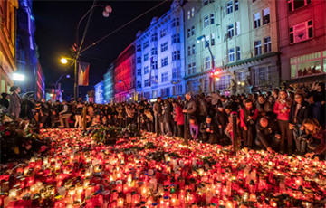 В Чехии торжественно отметили 30-летие «Бархатной революции»