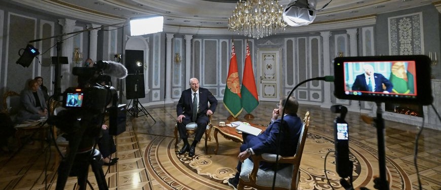 Лукашенко дал интервью Санчесу - о будущем Беларуси, встрече с Трампом и сделке с США