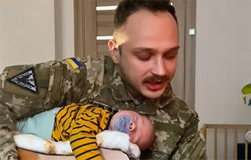 Украинский офицер записал трогательную колыбельную для новорожденного сына