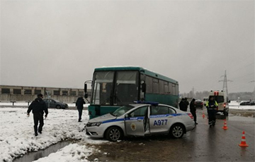 В Новополоцке автобус протаранил машину милиции