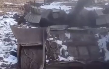 Московитские танки увязли в болоте в Сумской области