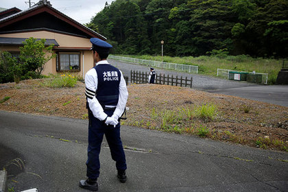 Избивший подругу японец поджег двух полицейских