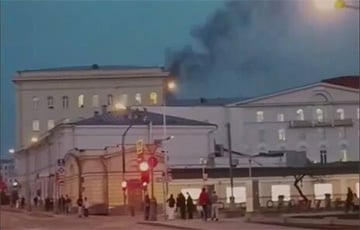 В Московии назвали странную причину пожара в здании Минобороны