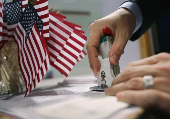 Посольство США в Минске с 1 февраля будет выдавать все типы виз