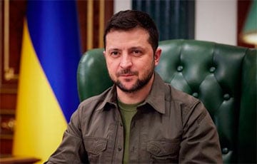 Зеленский подписал два важных закона