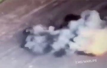 Украинские разведчики эффектно подорвали на мине вражеский танк