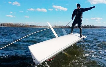 На Минском море перевернулась яхта