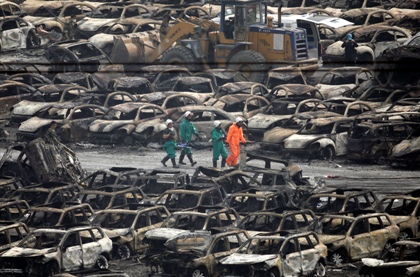 Число жертв взрывов в Тяньцзине превысило 100 человек