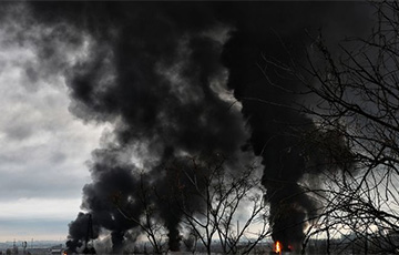 В Курске виднеется дым и звучат взрывы