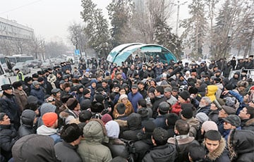 Самый большой митинг в истории Казахстана