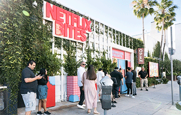 Netflix откроет свои магазины с ресторанами