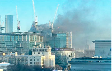 В Москве вспыхнуло здание Сбербанка