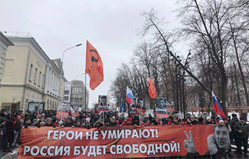 Москва вышла на Марш памяти Бориса Немцова