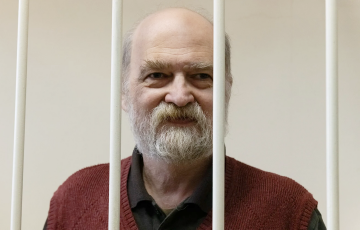 Московитский диссидент Александр Скобов в суде: Слава Украине! Смерть убийце Путину!