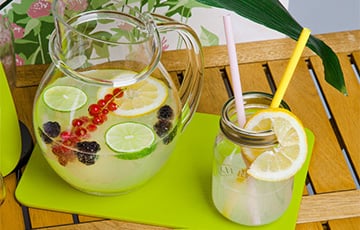 Три рецепта домашних лимонадов, которые освежат в жару