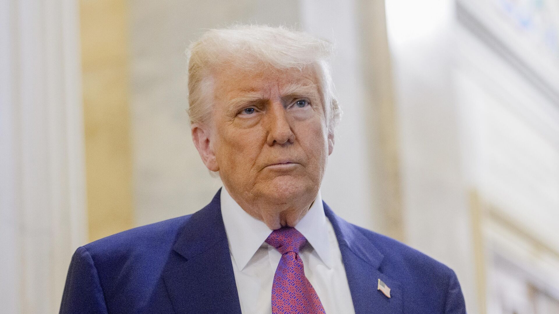 Песков прокомментировал угрозы Трампа «разбомбить» Москву