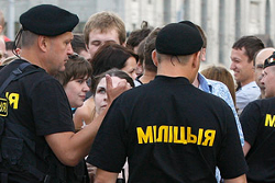 Фанат «Динамо-Минск»: Без мата омоновцы не могут выражать свои мысли