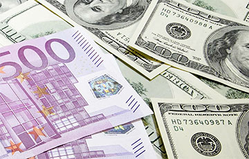 В Беларуси доллар и евро пошли вверх
