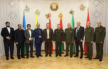 Иранская военная делегация приехала в Беларусь
