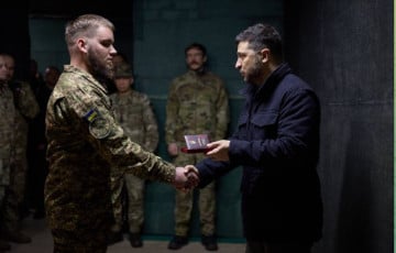 Зеленский появился на передовой фронта