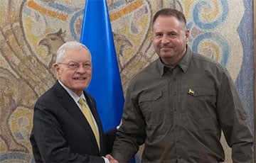 Умеров обсудил с Келлогом оборонные потребности Украины и совместное производство оружия