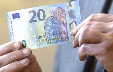 Беларус хотел выгодно обменять валюту и лишился $50 тысяч
